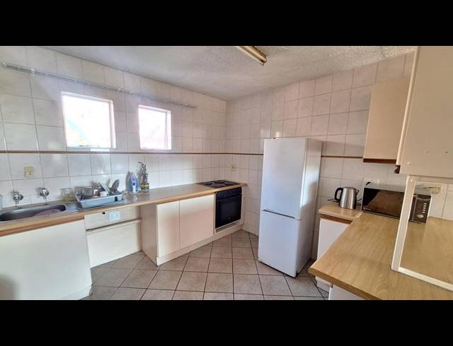 2 BEDROOM PROPERTY TO RENT IN MORELETAPARK